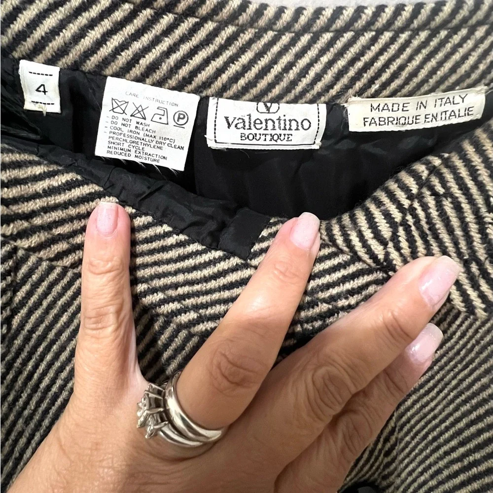 Valentino Boutique Vintage Wool Tweed Mini Skirt Designer Luxury SZ 4 EUC
